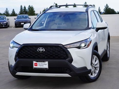 Used 2022 Toyota Corolla Cross LE w/ Black Badges Package (TMS) AWD/4WD image 4