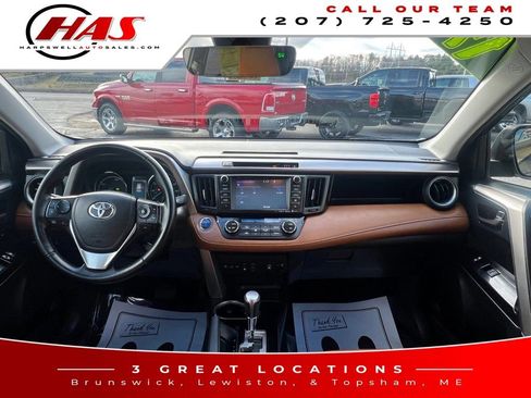 Used 2017 Toyota RAV4 Limited image 14
