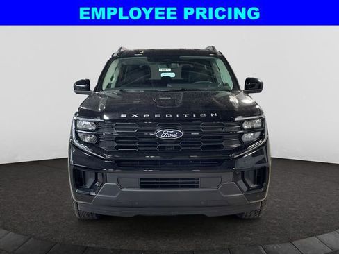 New 2025 Ford Expedition Active AWD/4WD image 8