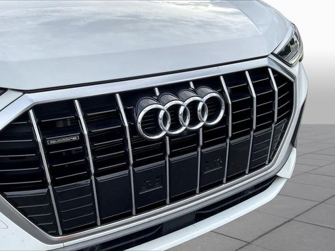 Used 2024 Audi Q3 2.0T Premium Plus AWD/4WD image 30