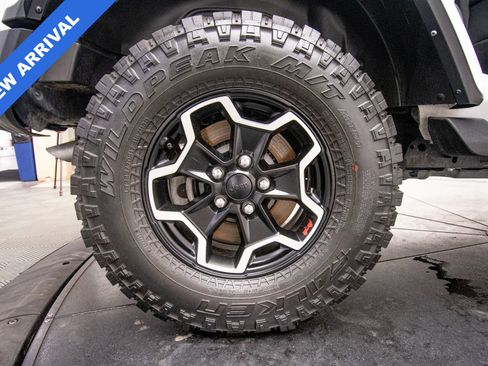 Used 2024 Jeep Wrangler Unlimited Rubicon image 36