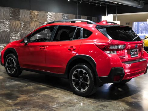 Used 2021 Subaru Crosstrek 2.0i Premium w/ Moonroof Package AWD/4WD image 10