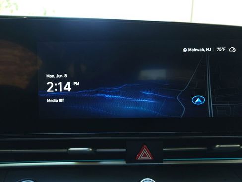 Certified 2024 Hyundai Elantra SEL FWD image 20