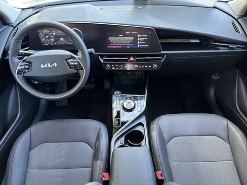 New 2026 Kia Niro Wind FWD image 11