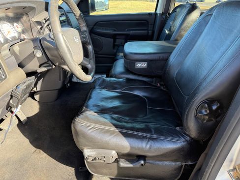 Used 2005 Dodge Ram 2500 Truck SLT w/ Quad Cab Big Horn Value Group image 9