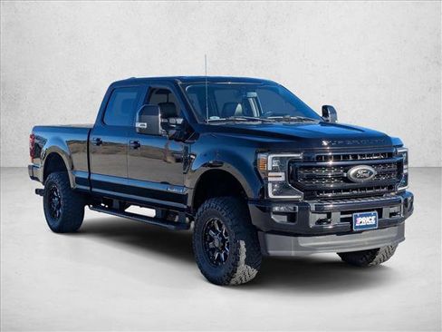 Used 2021 Ford F350 Lariat image 3
