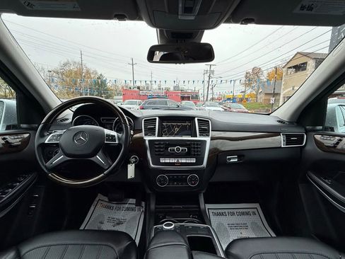 Used 2014 Mercedes-Benz GL 450 4MATIC image 48