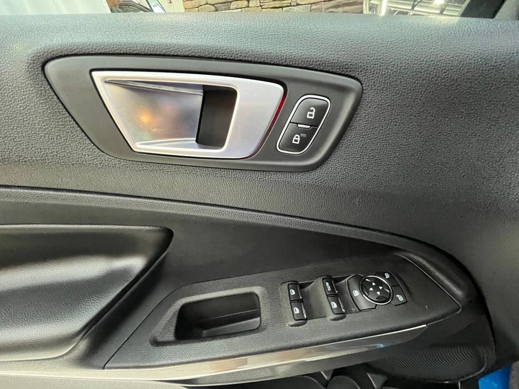 Used 2020 Ford EcoSport Titanium AWD/4WD image 46