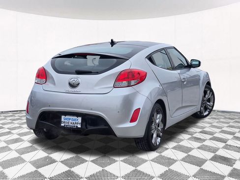 Used 2016 Hyundai Veloster Base w/ Option Group 03 image 15