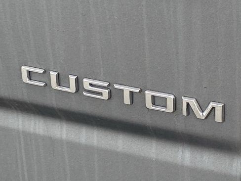 Used 2022 Chevrolet Silverado 1500 Custom image 5