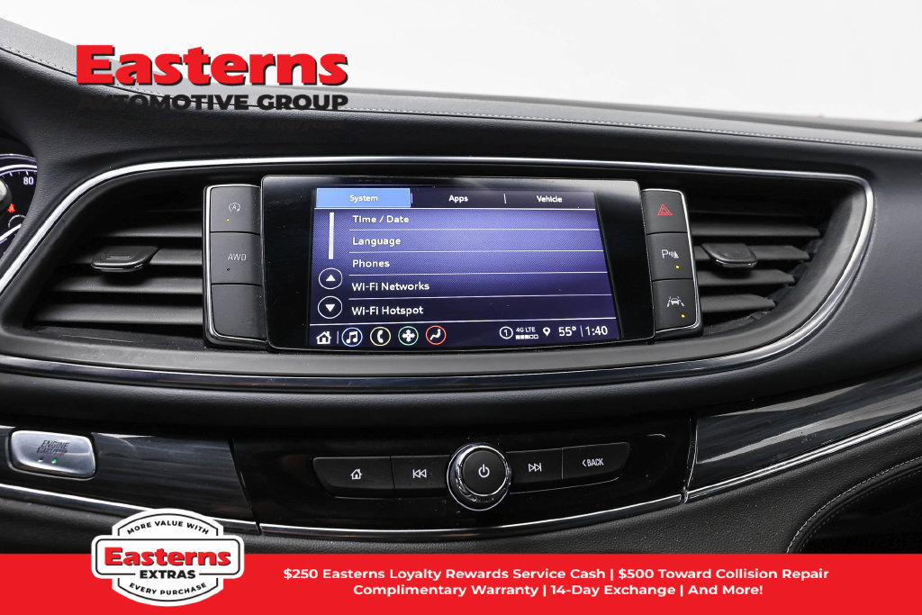 Used 2023 Buick Enclave Essence AWD/4WD image 13