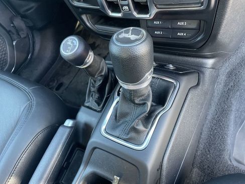 Used 2021 Jeep Wrangler Unlimited Sport S image 24