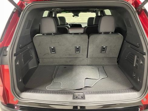 Used 2024 Chevrolet Traverse RS w/ LPO, Floor Liner Package AWD/4WD image 25