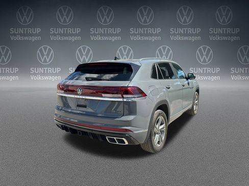 Used 2024 Volkswagen Atlas Cross Sport SEL R-Line AWD/4WD image 37