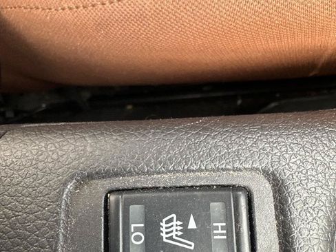 Used 2018 Nissan Rogue SL w/ Premium Package AWD/4WD image 39