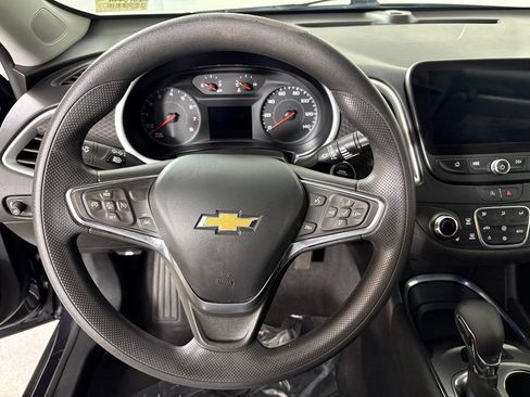 Used 2023 Chevrolet Malibu LT FWD image 23