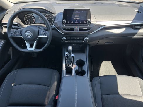 New 2026 Nissan Altima 2.5 SV FWD image 2