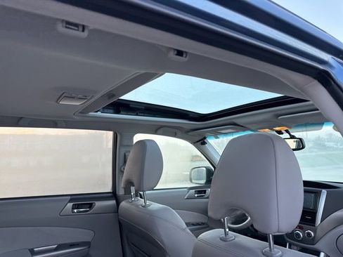 Used 2010 Subaru Forester 2.5X Limited image 21