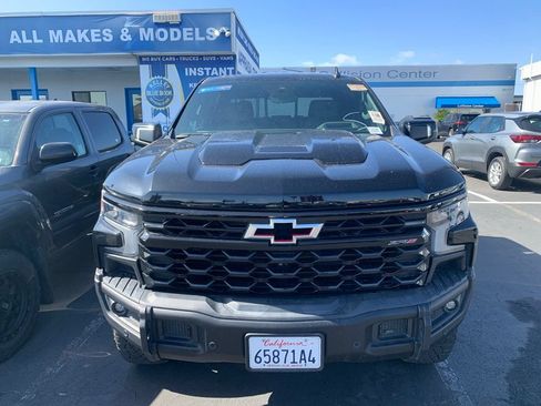 Used 2024 Chevrolet Silverado 1500 ZR2 w/ ZR2 Bison Edition AWD/4WD image 3