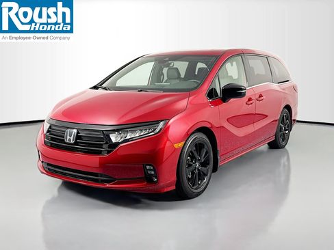 Certified 2023 Honda Odyssey Sport image 1