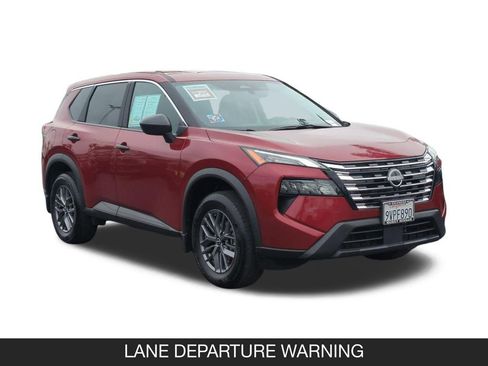 Certified 2026 Nissan Rogue S FWD image 2