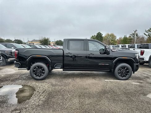 New 2026 GMC Sierra 3500 AT4 w/ AT4 Premium Plus Package image 10