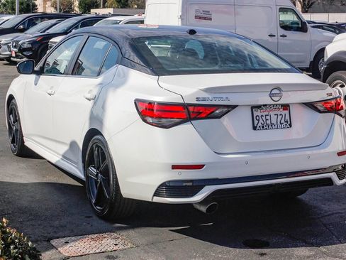 Certified 2025 Nissan Sentra SR w/ SR Premium Package image 9