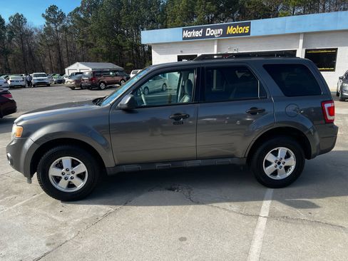 Used 2011 Ford Escape XLT w/ Cargo Pkg image 4