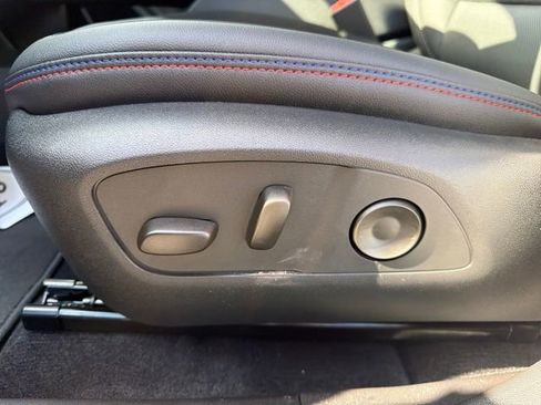 New 2026 Chevrolet Equinox EV RS image 19