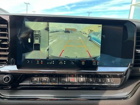 Used 2024 Chevrolet Silverado 1500 ZR2 w/ Technology Package image 20