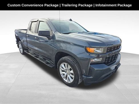 Used 2019 Chevrolet Silverado 1500 Custom w/ Custom Value Package image 1