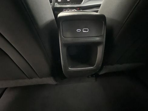 Certified 2025 Chevrolet Trax LT w/ LT Convenience Package image 20