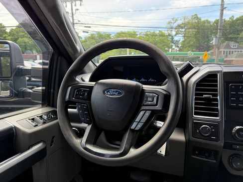 Used 2017 Ford F350 XLT AWD/4WD image 21