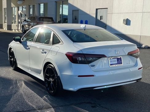 Certified 2025 Honda Civic Sport image 4