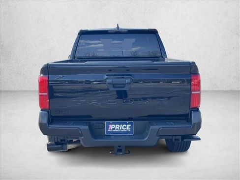 Used 2024 Toyota Tacoma TRD Sport image 5