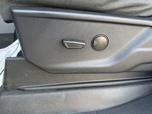 Used 2023 Ford F350 XLT image 21