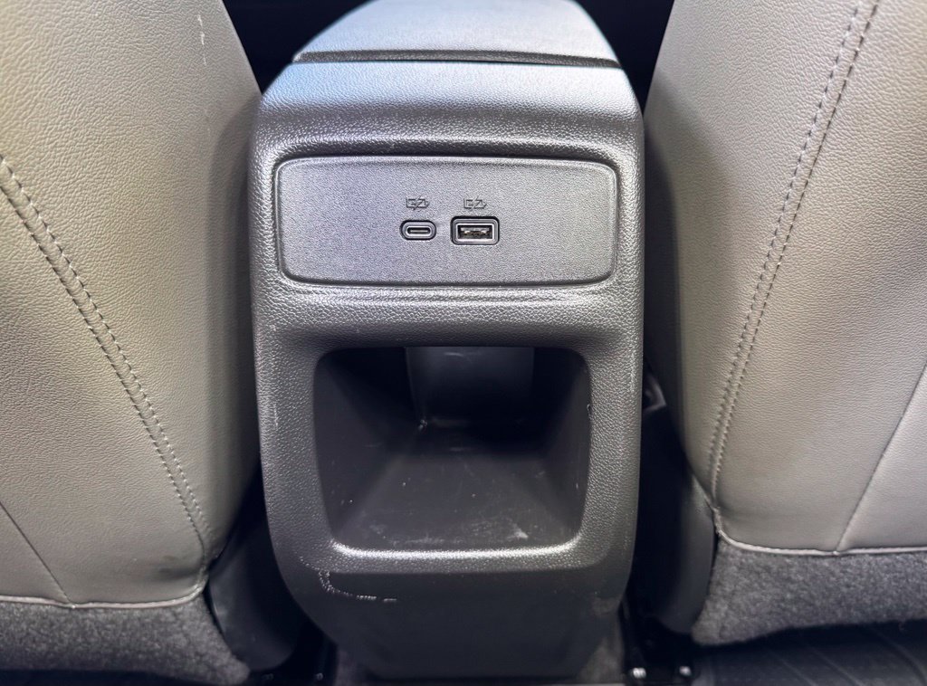 Used 2025 Chevrolet Trax ACTIV w/ Sunroof Package FWD image 40