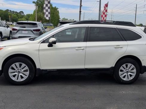 Used 2016 Subaru Outback 2.5i Premium image 5