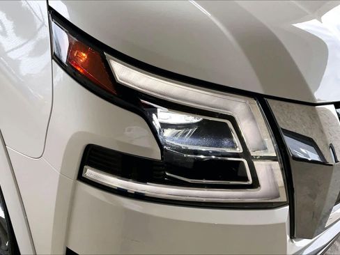 Used 2021 Nissan Armada Platinum w/ Captain's Chairs Package image 26