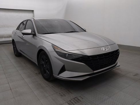 Used 2022 Hyundai Elantra SEL w/ Cargo Package FWD image 13