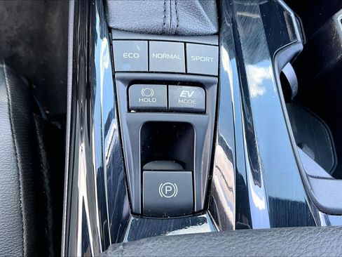 Used 2025 Toyota Camry XSE w/ Premium Package FWD image 33