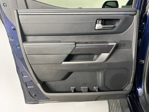Used 2022 Toyota Tundra Platinum AWD/4WD image 27