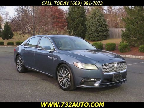 Used 2018 Lincoln Continental Select w/ Continental Climate Package image 3