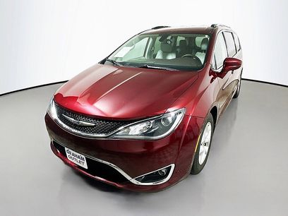 Used 2018 Chrysler Pacifica Touring-L Plus w/ Tire & Wheel Group