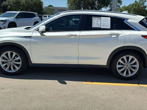 Used 2019 INFINITI QX50 Essential w/ Proassist Package FWD image 4