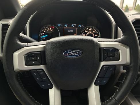 Used 2018 Ford F150 Lariat w/ Equipment Group 502A Luxury AWD/4WD image 24