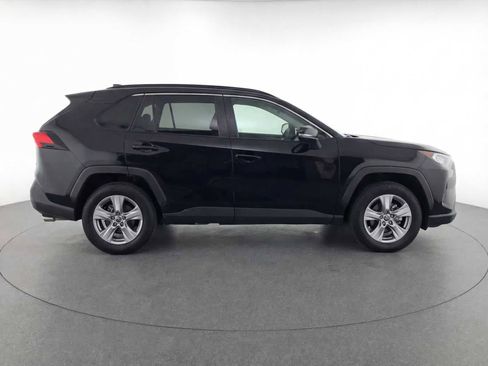 Used 2025 Toyota RAV4 XLE image 8