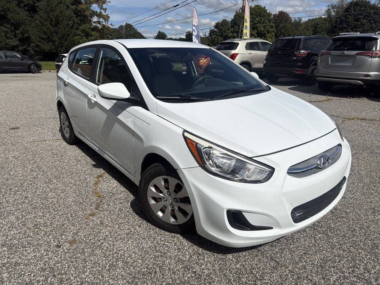 Used 2017 Hyundai Accent SE FWD image 5