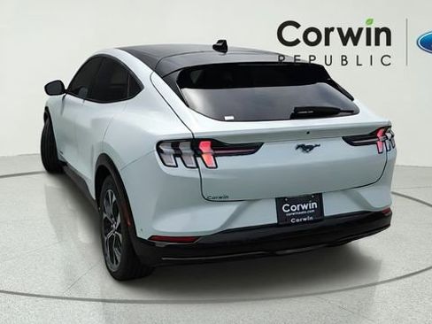 Used 2022 Ford Mustang Mach-E Premium RWD image 4