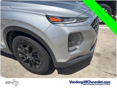 Used 2020 Hyundai Santa Fe SEL FWD image 3